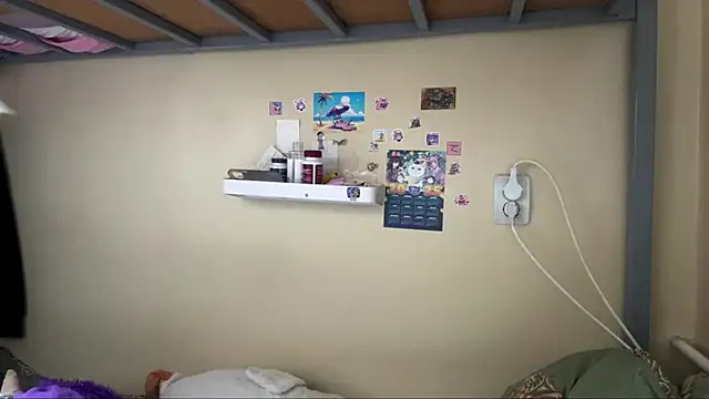 AquilineOrites Chat XXX in diretta