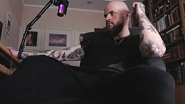 FindomJason Adlı Modelin Canlı XXX Sohbeti