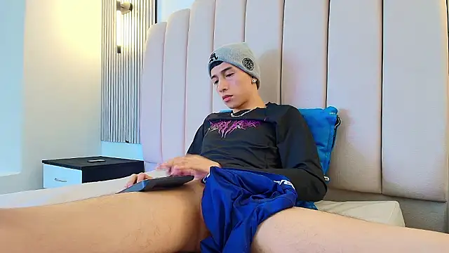 lian_cameron élő XXX-chatje