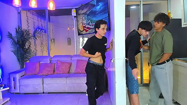 Houseofwarrios' Live XXX Chat