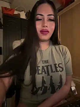 Show de BigDominaMia na webcam