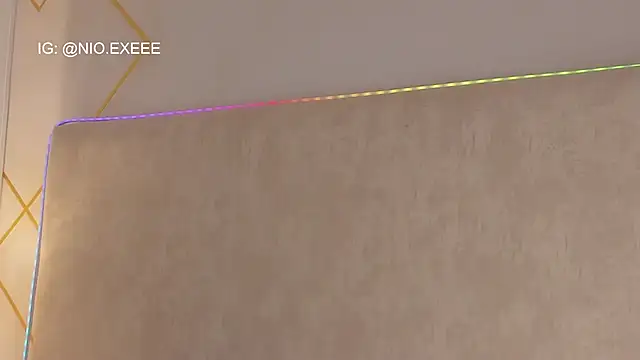 XXX chat uživo modela Nioki_