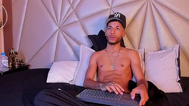 Thiagoferreti live XXX chat