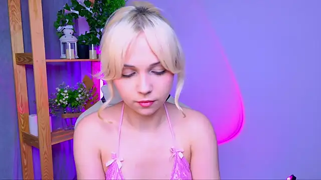 دردشة ElenaMonroe الجنسية المباشرة