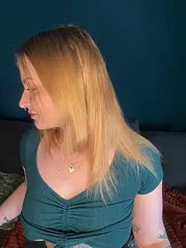 Chat XXX Live CherryyCheeks