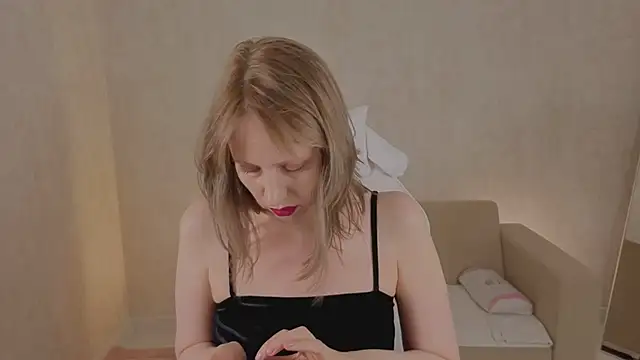 Elizabeth_Andersonn live XXX chat