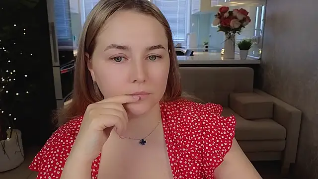 XXX chat uživo modela Mira_Mermayd