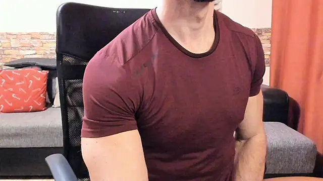 HotHunkTrainerのライブXXXチャット