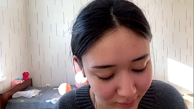 XXX chat uživo modela YourMiIa