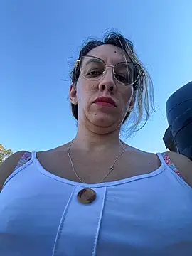 Gatitacarlita Adlı Modelin Canlı XXX Sohbeti