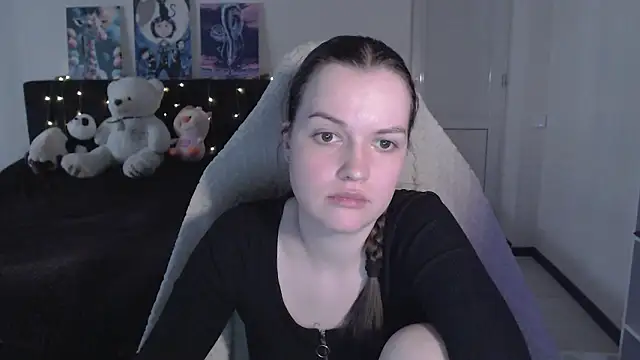 Little_flowers 即時 XXX 聊天