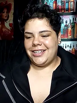 Chat XXX en directo de Hailey_Curvy