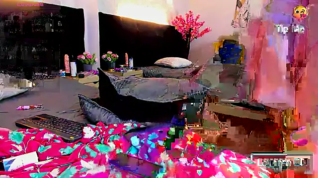 Chatroom XXX en direct de Katty_Kiiss_