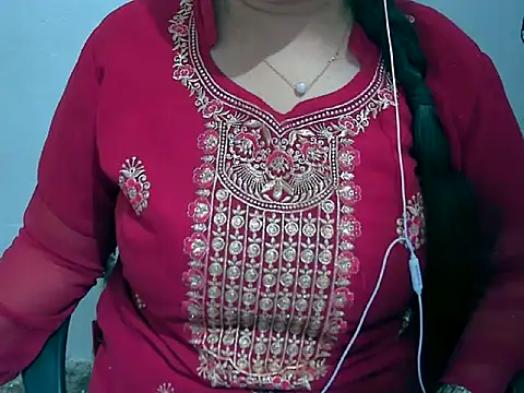 Cute_Aliyaa: онлайн-секс-чат