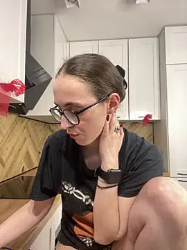 MartiniiSelenna Adlı Modelin Canlı XXX Sohbeti