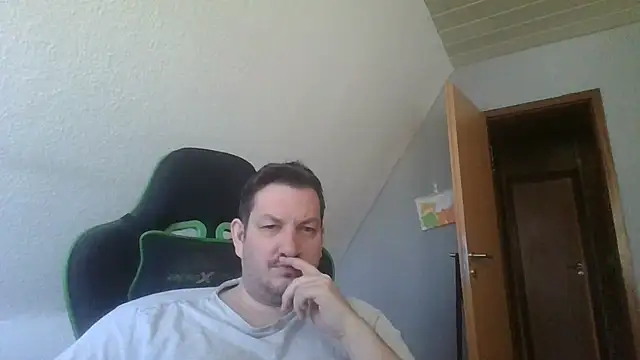 Golffahrer1982 webkamerás műsora