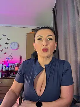 Hotangel75's Live XXX Chat