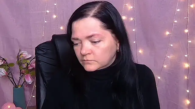 LauraFinn's Live XXX Chat