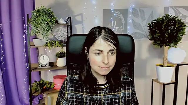 MartaEdams' Live XXX Chat