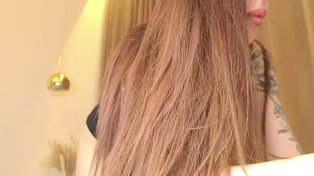 ActiveDiのライブXXXチャット