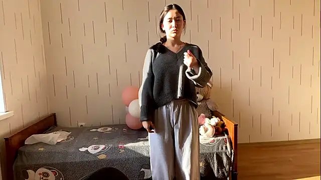 YourMiIa Webcam show