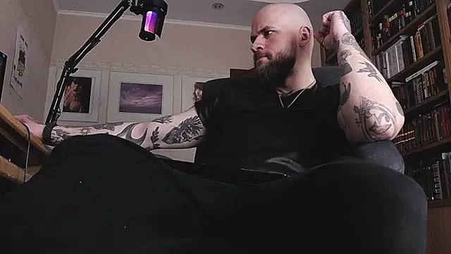 FindomJason: онлайн-секс-чат