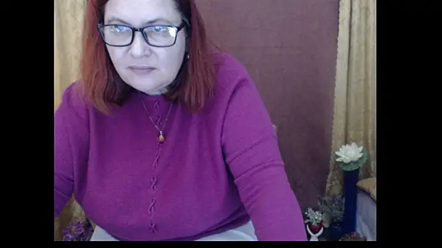 دردشة PlayfullMature الجنسية المباشرة