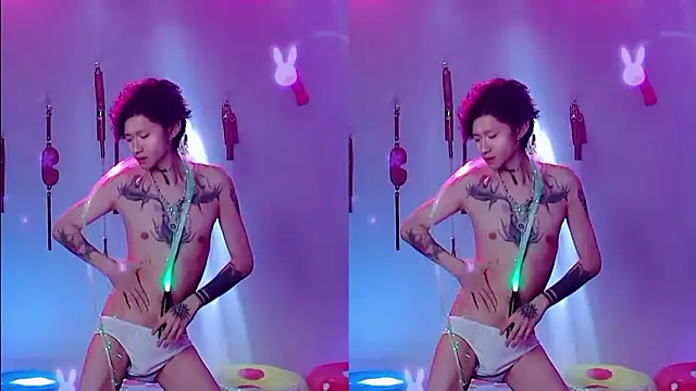 Show modela NTN-lucky na web-kameri