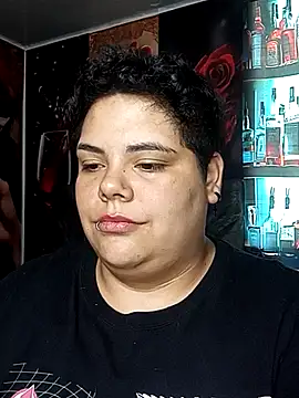 Hailey_Curvy: διαδικτυακό σόου στην κάμερα