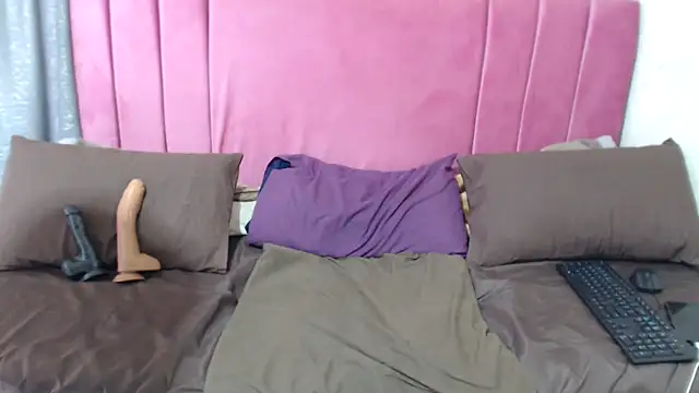 BustyBmw Live XXX Chat