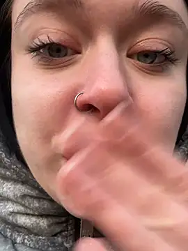 Chat +18 de AlishaOfThorns ao vivo