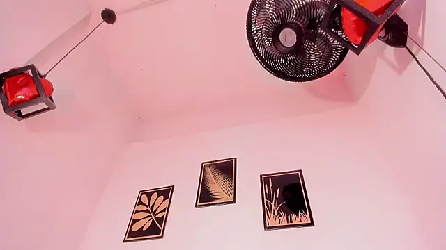 criss_zuri Webcam Show