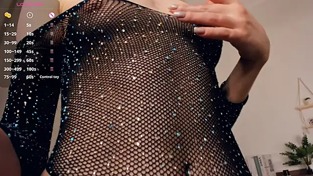 Show modela LaureMestler na web-kameri