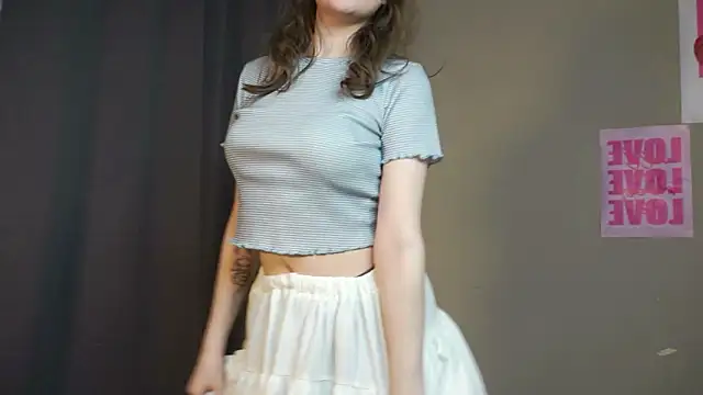 NicoleBryd's Webcam Show