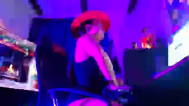 دردشة MistressSlut1 الجنسية المباشرة