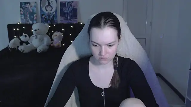 Little_flowers Adlı Modelin Canlı XXX Sohbeti