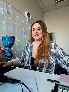 Chat +18 de Juicy_PeachLux ao vivo