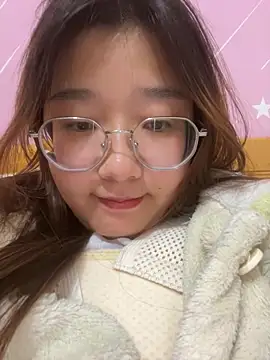 sisi-maiden Adlı Modelin Canlı XXX Sohbeti