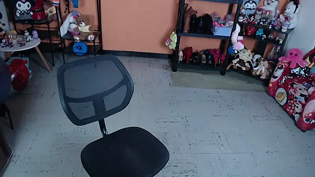 MissMiia2 – Live XXX-chat