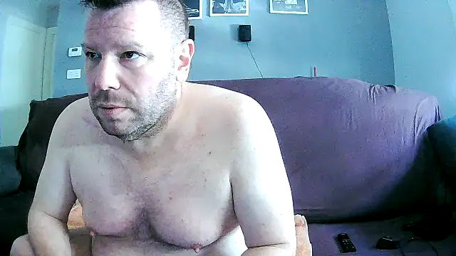 txan9876 Show in webcam