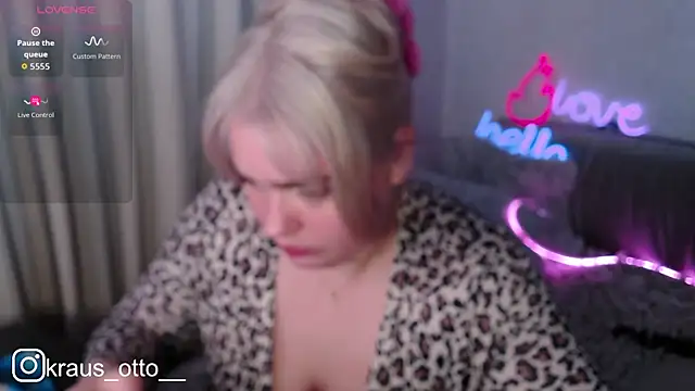 Chatroom XXX en direct de mrs_kitty69