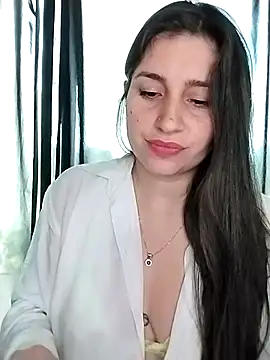 LolatuMiel's Live XXX Chat