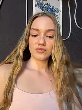 Chat XXX en directo de MilaMoone