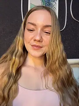 MilaMoone live XXX chat