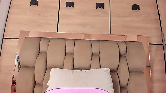 karol_lewissのライブXXXチャット