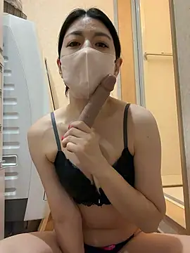 akimix_xoxo webcam show