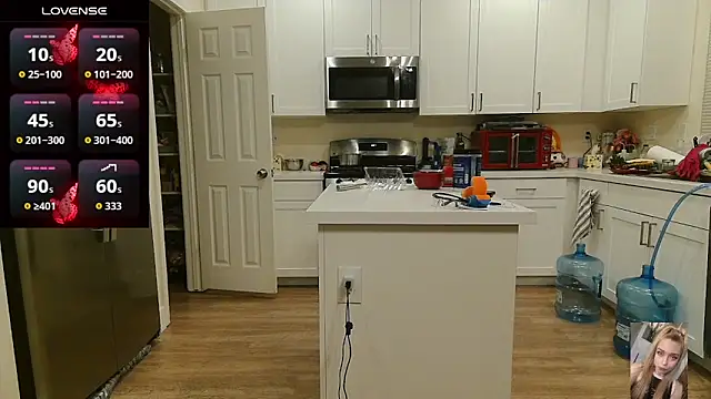 Blondiewithanass 웹캠 쇼