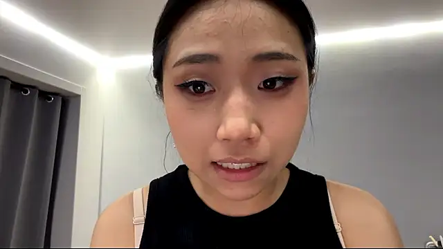 SweetMiaXO's Webcam Show