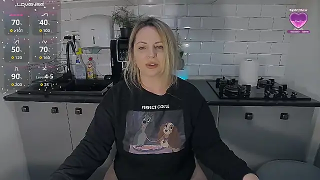 erikaerika's Webcam Show