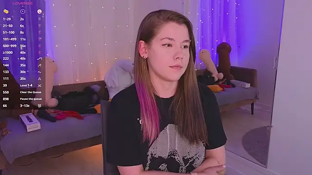 Mira_Falls Chat XXX live